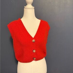 Moon & Madison Cropped Sweater Vest